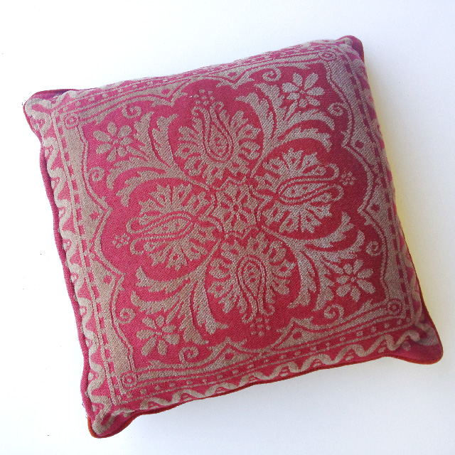 CUSHION, Red w Damask Motif